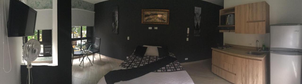 Apartahotel Avanti Medellín Buitenkant foto