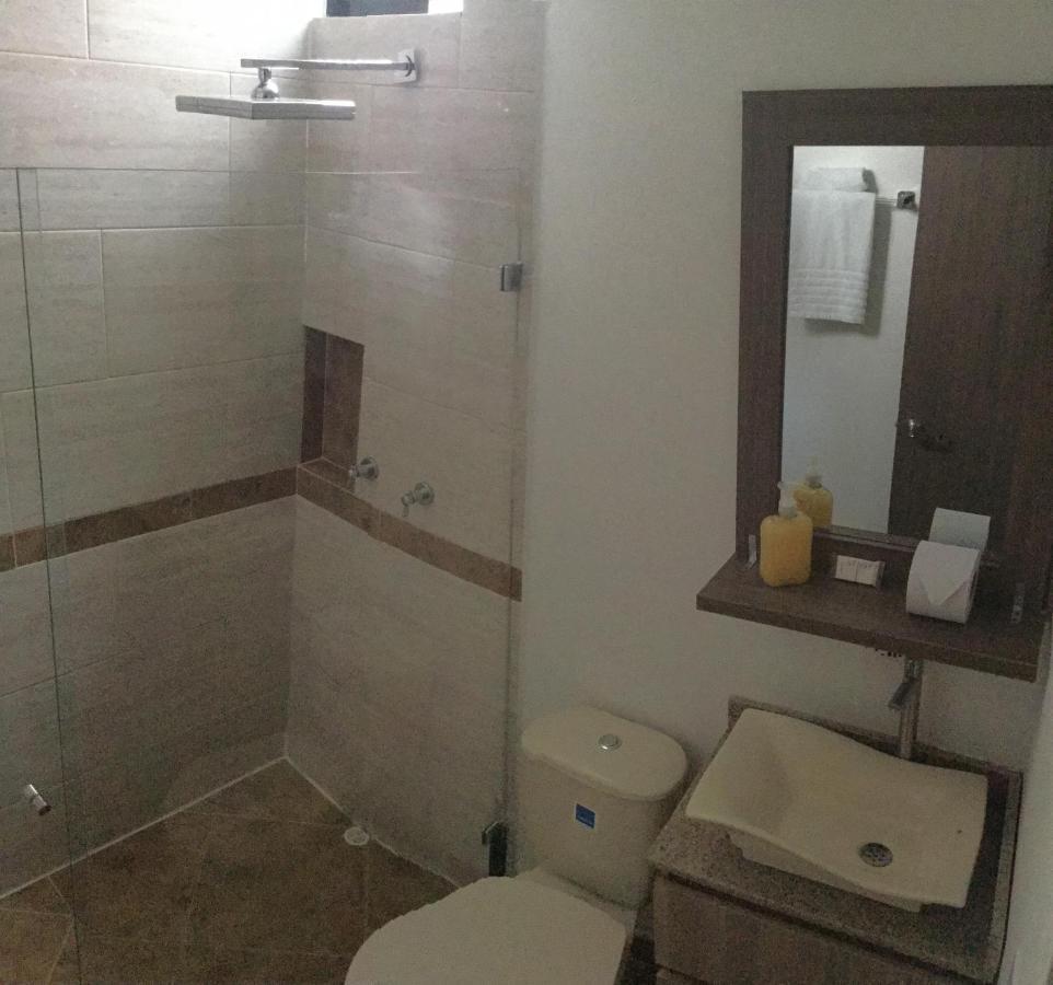 Apartahotel Avanti Medellín Buitenkant foto