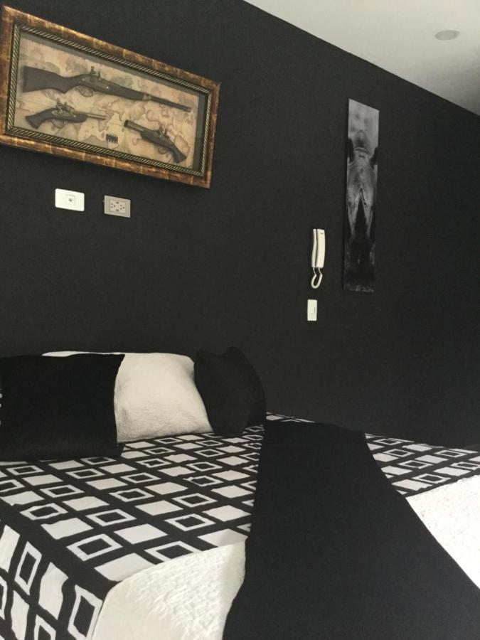 Apartahotel Avanti Medellín Buitenkant foto