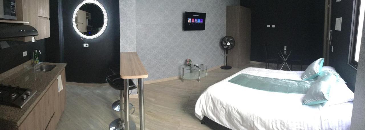 Apartahotel Avanti Medellín Buitenkant foto