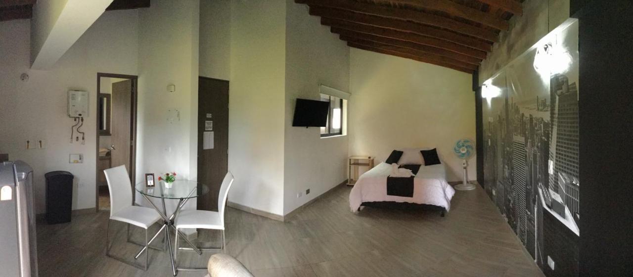 Apartahotel Avanti Medellín Buitenkant foto