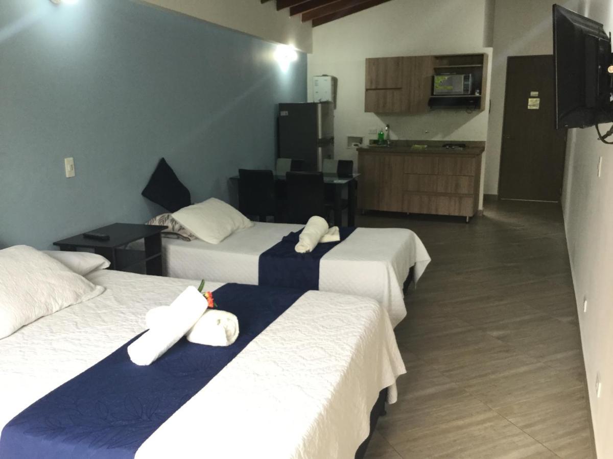 Apartahotel Avanti Medellín Buitenkant foto